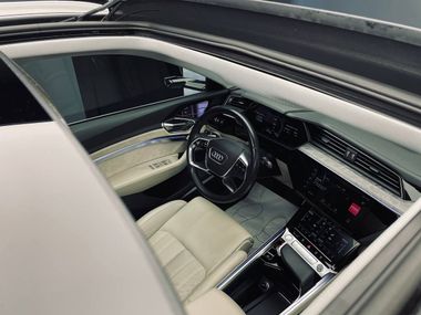 Audi e-tron 2020 года, 75 811 км - вид 28