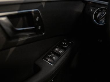 Mercedes-Benz E-класс 2012 года, 171 560 км - вид 9