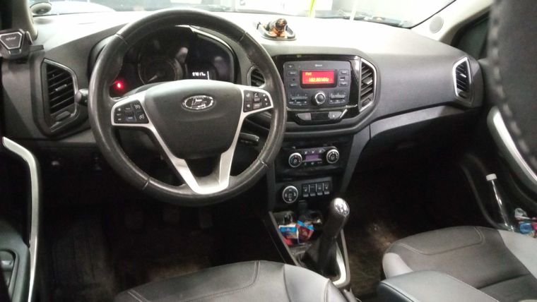 ВАЗ (LADA) XRAY Cross 2018 года, 97 917 км - вид 5