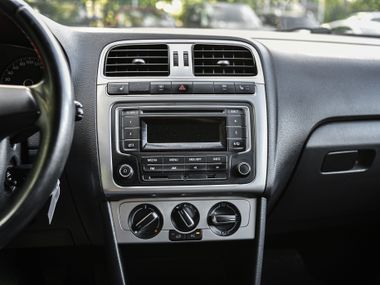 Volkswagen Polo 2013 года, 195 985 км - вид 7
