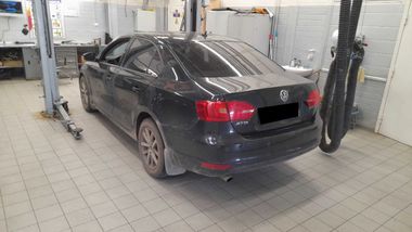 Volkswagen Jetta 2013 года, 225 849 км - вид 4