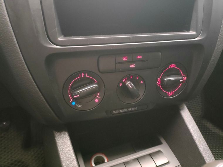 Volkswagen Jetta 2013 года, 225 849 км - вид 10