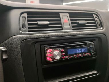 Volkswagen Jetta 2013 года, 225 849 км - вид 9