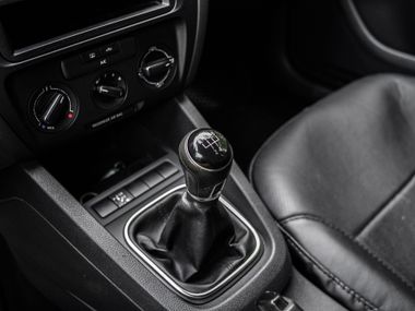 Volkswagen Jetta 2013 года, 225 849 км - вид 8