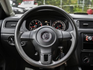 Volkswagen Jetta 2013 года, 225 849 км - вид 6