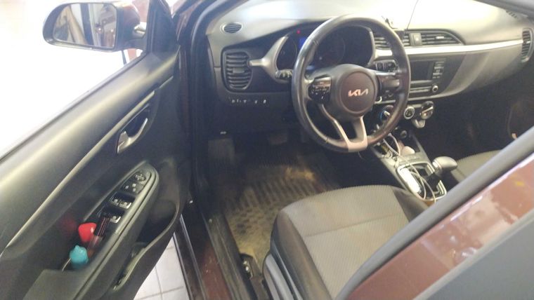 Kia Rio 2022 года, 120 607 км - вид 5