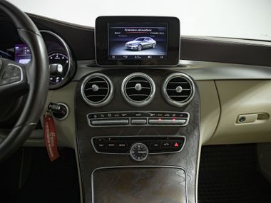 Mercedes-Benz C-класс 2016 года, 131 366 км - вид 11