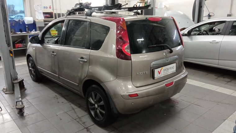 Nissan Note 2011 года, 317 479 км - вид 4