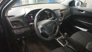 Hyundai Solaris 2020 года, 32 579 км - вид 6