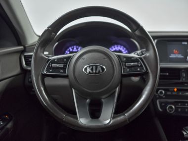 KIA Optima 2019 года, 138 617 км - вид 10