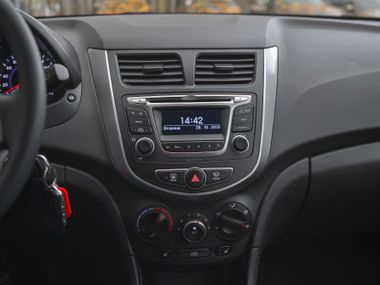 Hyundai Solaris 2016 года, 140 294 км - вид 7