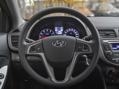 Hyundai Solaris 2016 года, 140 294 км - вид 6