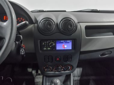 Renault Logan 2015 года, 44 139 км - вид 10