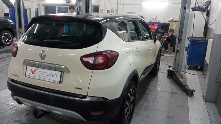 Renault Kaptur 2019 года, 134 400 км - вид 3