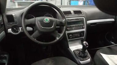 Skoda Octavia 2011 года, 542 451 км - вид 5