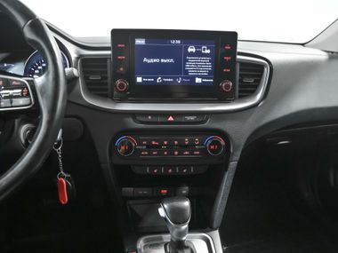 KIA Ceed 2021 года, 105 537 км - вид 10