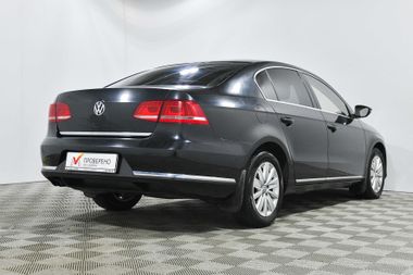 Volkswagen Passat 2013 года, 214 766 км - вид 4