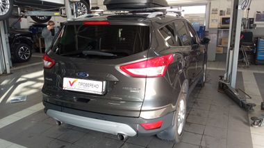 Ford Kuga 2015 года, 124 674 км - вид 3