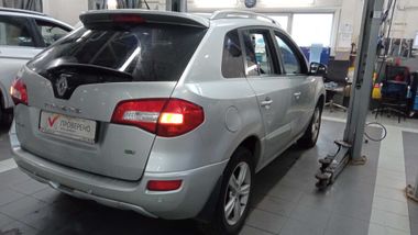 Renault Koleos 2011 года, 91 000 км - вид 3