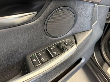 BMW 5 серия GT 2013 года, 231 752 км - вид 15
