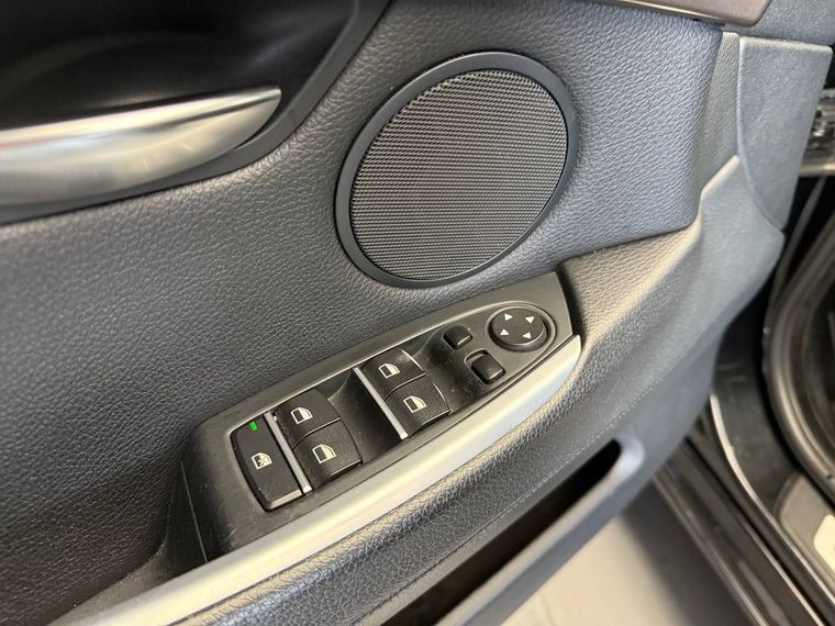 BMW 5 серия GT 2013 года, 231 752 км - вид 15