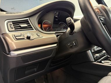 BMW 5 серия GT 2013 года, 231 752 км - вид 8