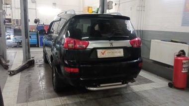 Peugeot 4007 2009 года, 211 562 км - вид 4