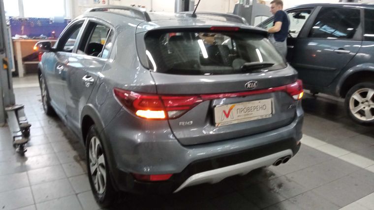 KIA Rio X-Line 2019 года, 141 939 км - вид 4