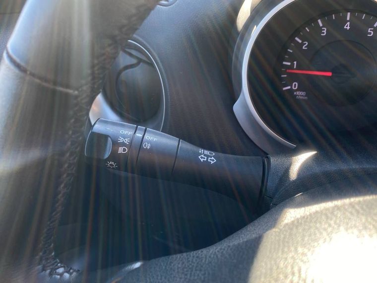 Nissan Juke 2012 года, 159 276 км - вид 9