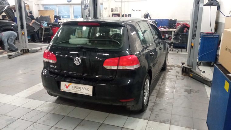 Volkswagen Golf 2012 года, 99 217 км - вид 3