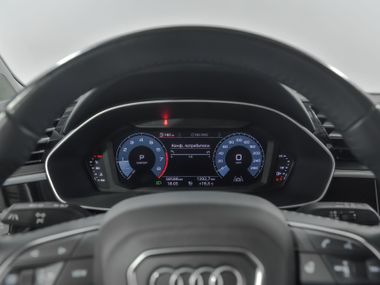 Audi Q3 2020 года, 58 587 км - вид 8