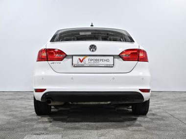 Volkswagen Jetta 2013 года, 159 370 км - вид 5