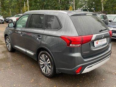 Mitsubishi Outlander 2018 года, 95 188 км - вид 7