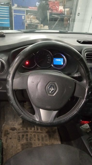 Renault Logan 2014 года, 174 232 км - вид 5