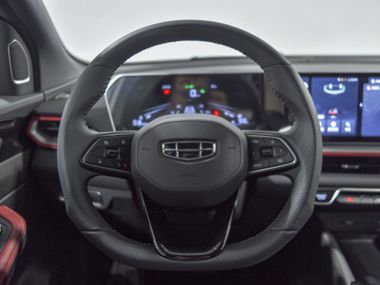 Geely Coolray 2024 года