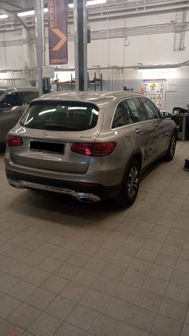 Mercedes-Benz GLC-класс 2019 года, 104 000 км - вид 3