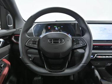 Geely Coolray 2024 года