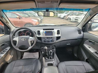 Toyota Hilux 2013 года, 550 769 км - вид 8