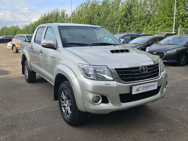 Toyota Hilux 2013 года, 550 769 км - вид 4