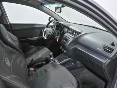 KIA Rio 2017 года, 132 094 км - вид 16