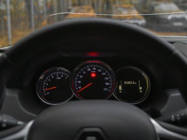 Renault Duster 2019 года, 95 000 км - вид 5