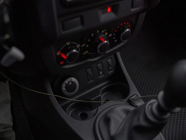 Renault Duster 2019 года, 95 000 км - вид 8