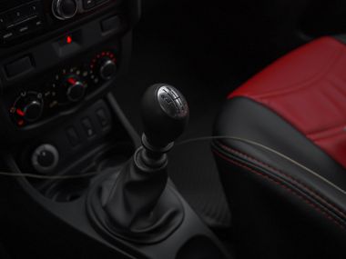 Renault Duster 2019 года, 95 000 км - вид 9