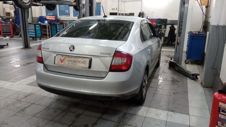 Skoda Rapid 2018 года, 169 860 км - вид 3