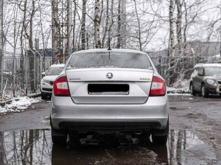 Skoda Rapid 2018 года, 169 860 км - вид 4