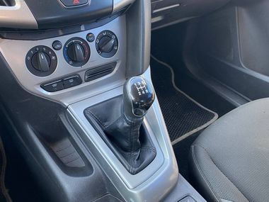 Ford Focus 2011 года, 123 990 км - вид 13