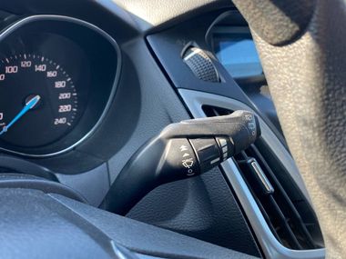 Ford Focus 2011 года, 123 990 км - вид 11