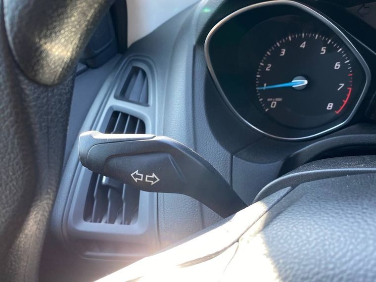 Ford Focus 2011 года, 123 990 км - вид 9