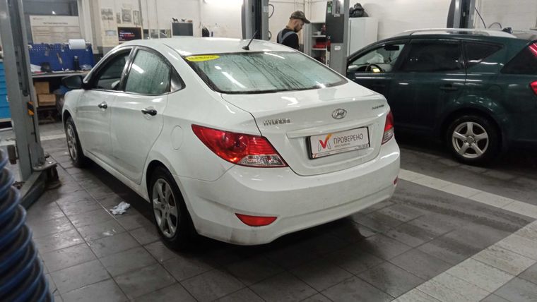 Hyundai Solaris 2011 года, 141 690 км - вид 4