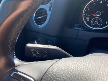 Volkswagen Tiguan 2014 года, 193 099 км - вид 9